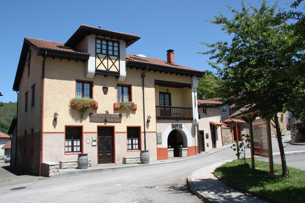 Гостевой дом La Casona De Entralgo Пола-де-Лавиана Экстерьер фото